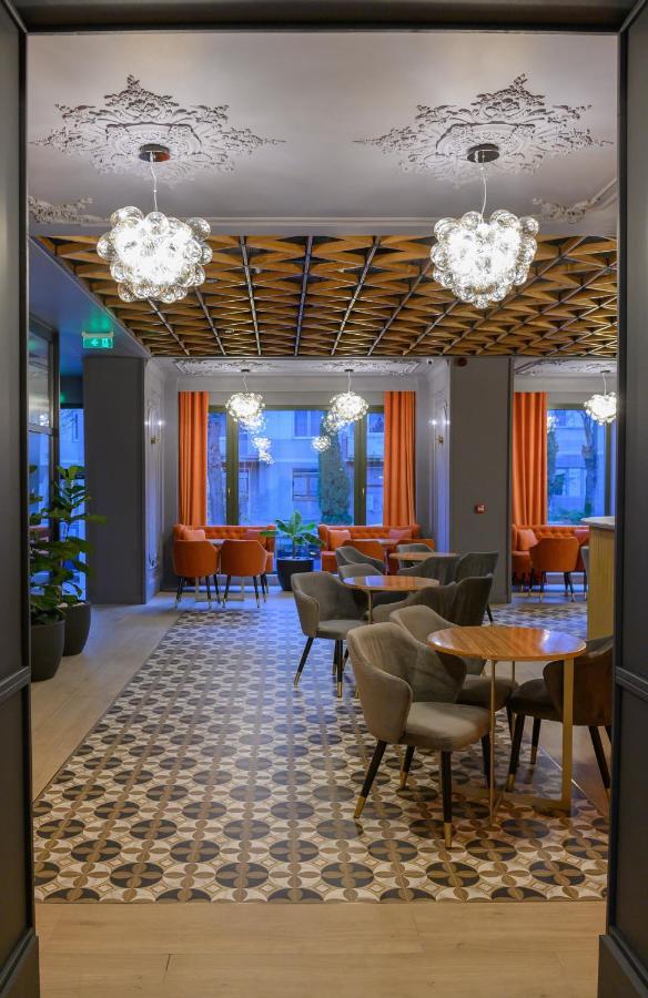 Hotel Viena Satu Mare Exterior photo